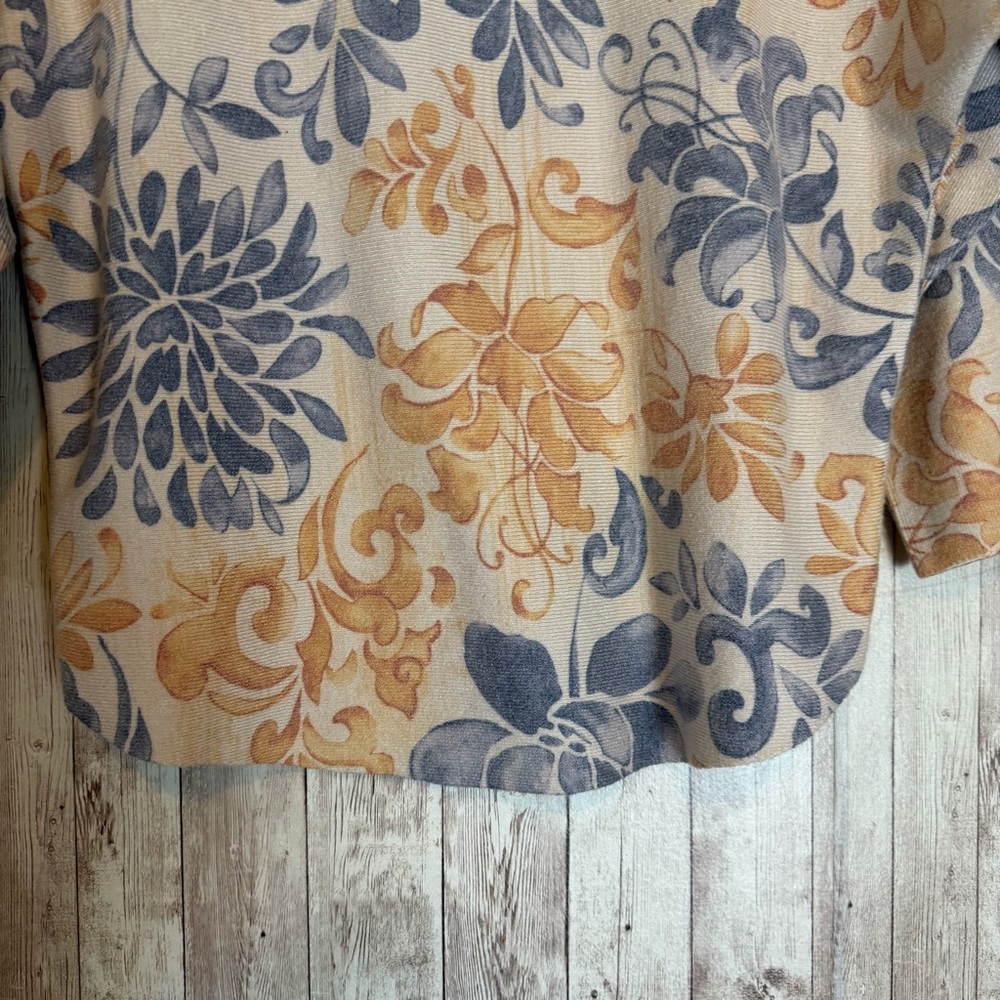 Sioni Rayon-Blend Knit Floral Sweater - Picture 4 of 7